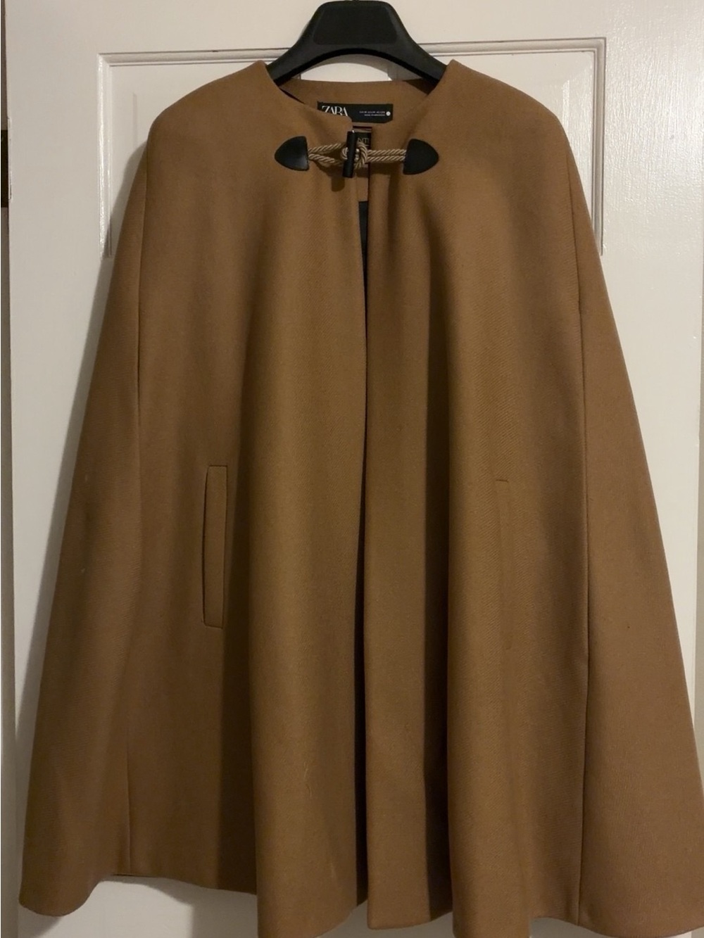 Zara Cape